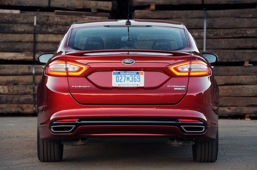  Ford Fusion 2013 года  (US) (фото 195 из 202)